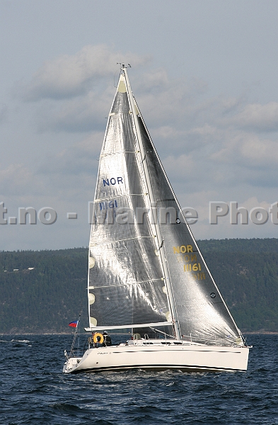NOR11161_3.jpg