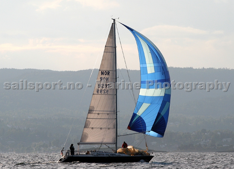 NOR9299_2.jpg