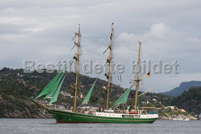 AlexanderVonHumboldt407.jpg