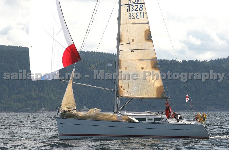 NOR11328_4.jpg