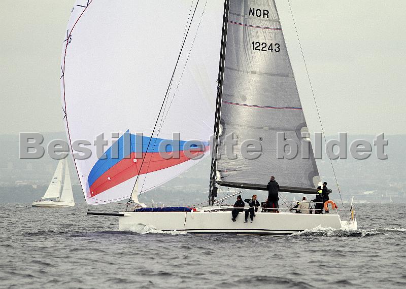 NOR12243_2.jpg