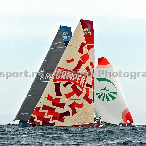 4_LVX_0963xs.jpg - In Port Race, Alicante 2011 - Camper, Telefonica and Groupama