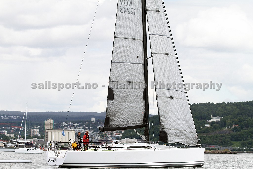 NOR12243_1.jpg