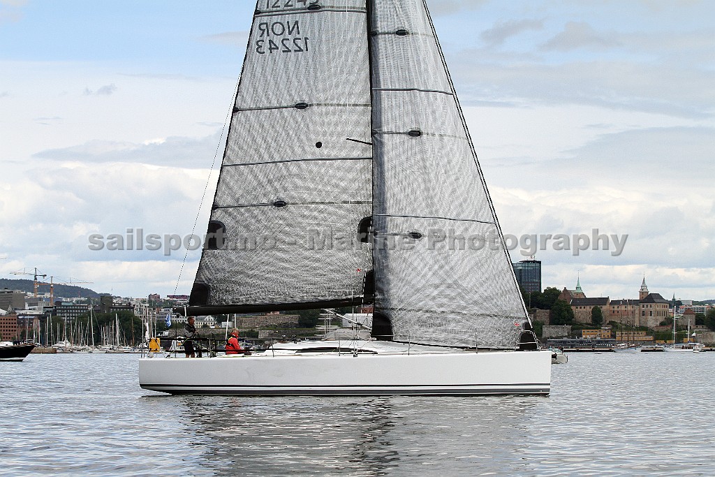 NOR12243_3.jpg