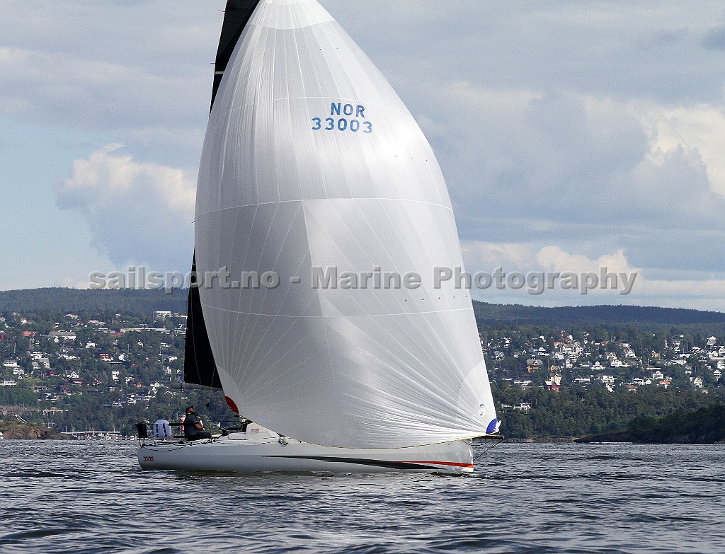 NOR33003_1.jpg