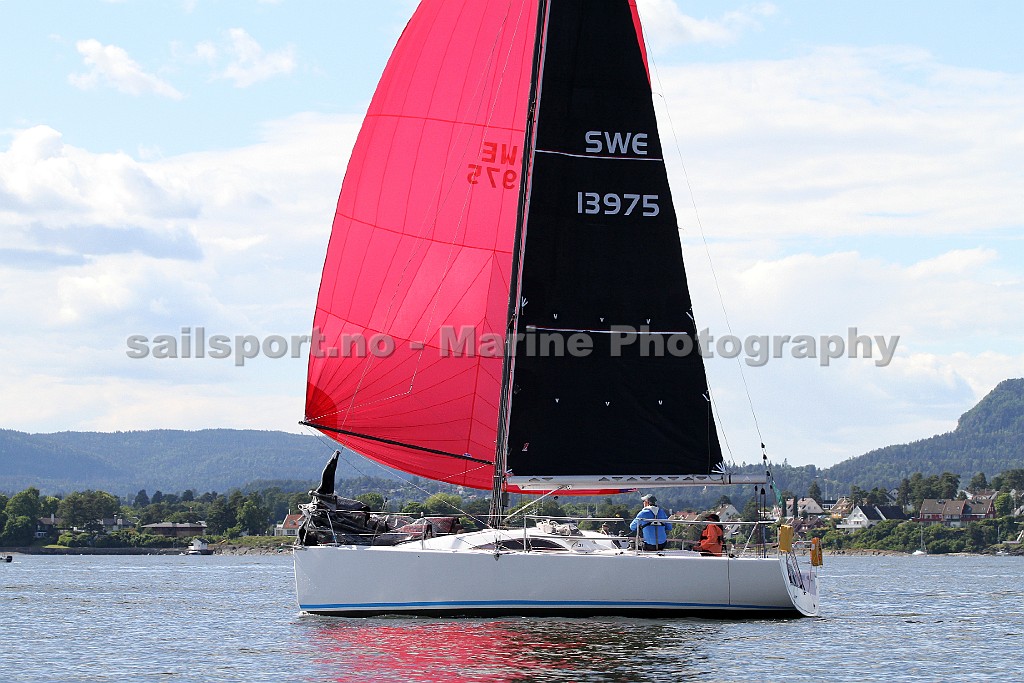 SWE13975_1.jpg